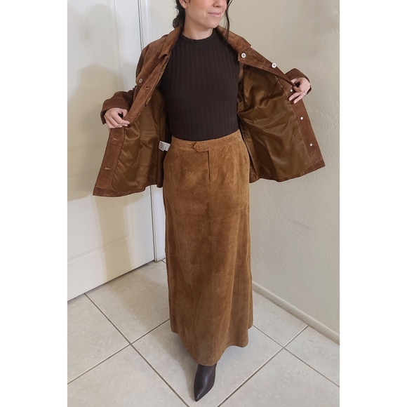 Eddie Bauer | 100% Suede Jacket and Suede Maxi Skirt Set Seattle Suede Washable - Picture 2 of 16